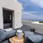 Maeva Santorini 4*