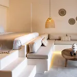 Maeva Santorini 4*