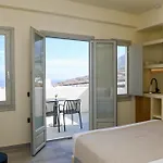Maeva Santorini 4*