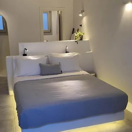 Maeva Santorini Пиргос