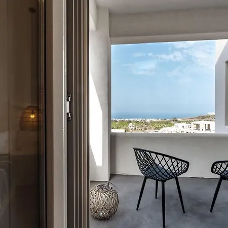 Maeva Santorini Пиргос