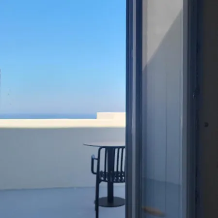Maeva Santorini Pyrgos Kallistis