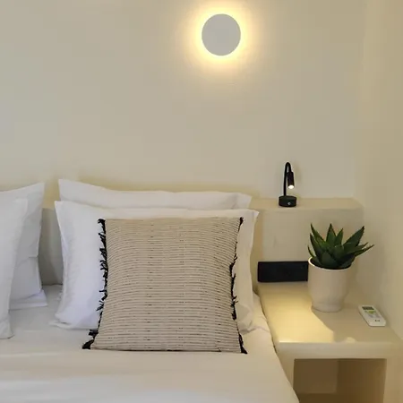 Maeva Santorini Pyrgos Kallistis