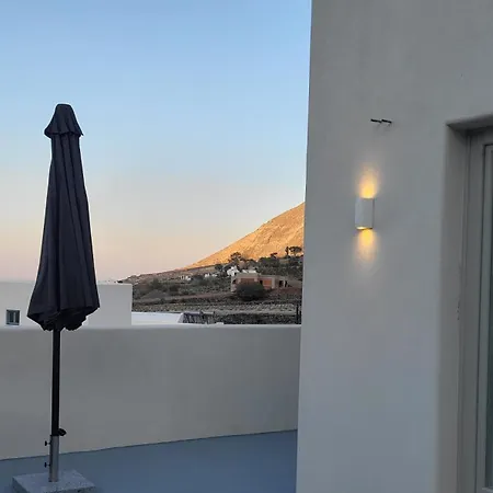Maeva Santorini *