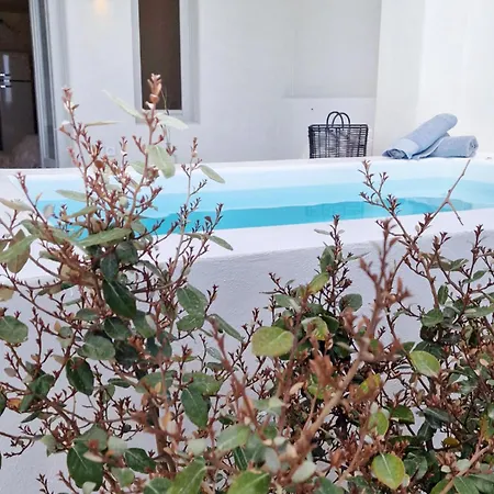 Maeva Santorini Pyrgos Kallistis